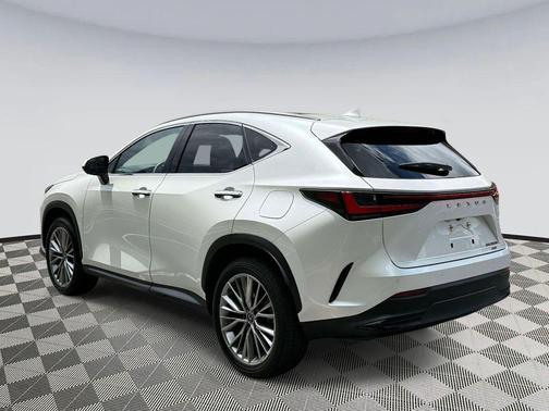 Eminent White Pearl 2024 Lexus NX 350h Luxury