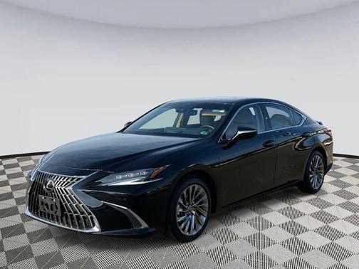 2024 Lexus ES 300h Ultra Luxury