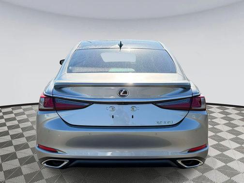 Atomic Silver 2021 Lexus ES 350 Luxury