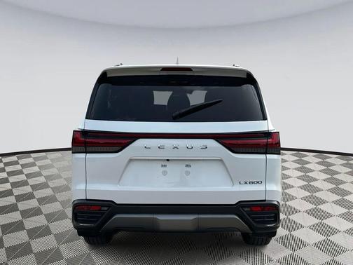 2024 Lexus LX 600 Premium