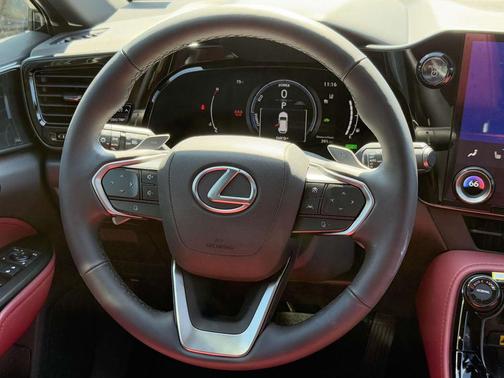 2025 Lexus NX 350h Premium