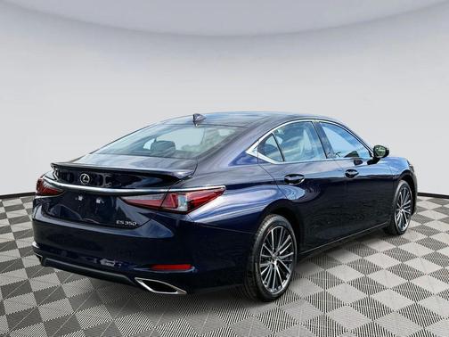 2025 Lexus ES 350 Premium