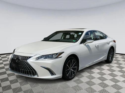 2024 Lexus ES 300h Premium