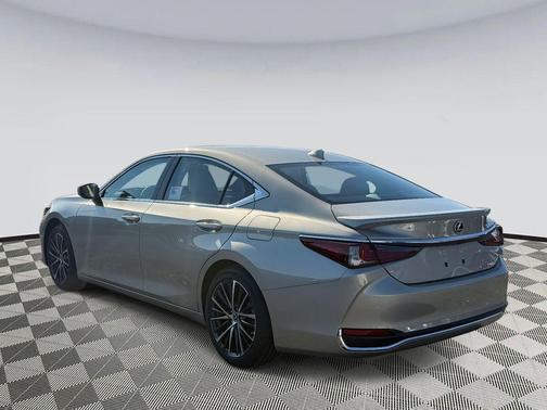 2025 Lexus ES 300h Premium