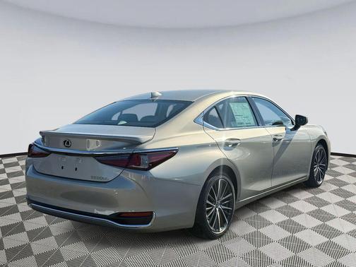 2025 Lexus ES 300h Premium
