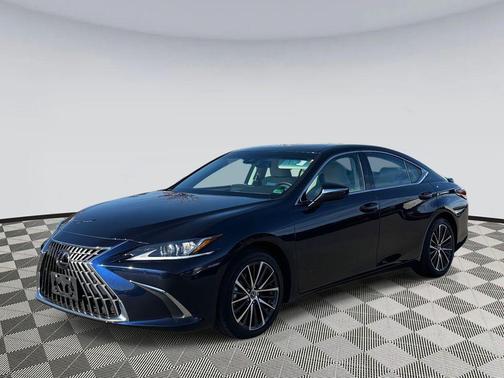 2025 Lexus ES 300h Base