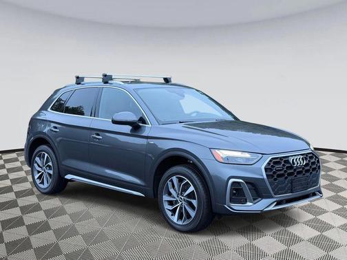 2022 Audi Q5 S line Premium Plus