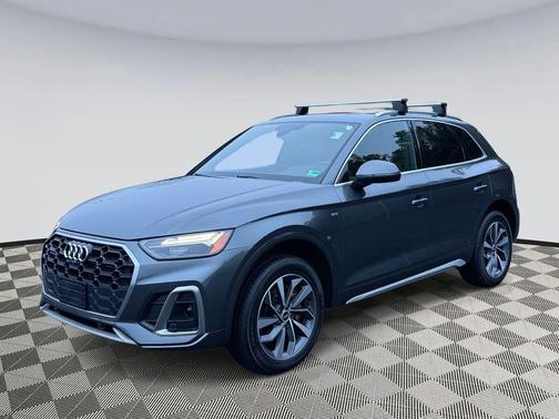 2022 Audi Q5 S line Premium Plus
