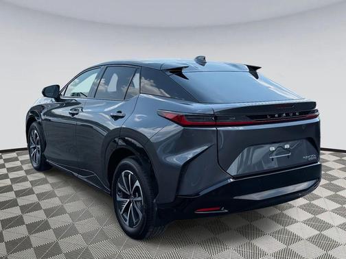 2025 Lexus RZ 450e Premium