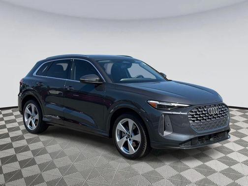 Tambora Gray Metallic 2025 Audi Q5 Prestige TFSI quattro S tronic