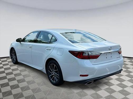 2018 Lexus ES 350 Base