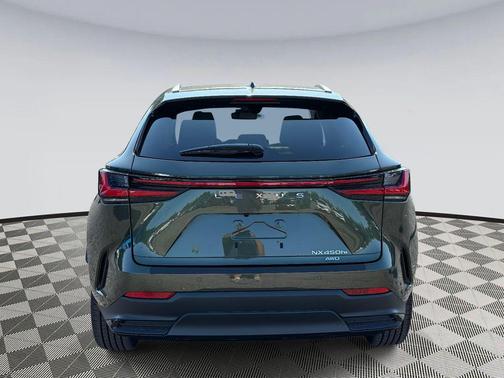 2025 Lexus NX 450h+ Luxury