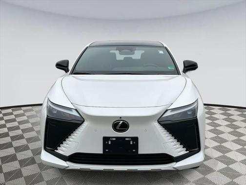 2023 Lexus RZ 450e Luxury