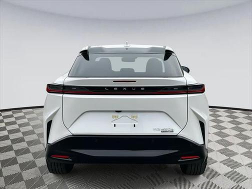 2023 Lexus RZ 450e Luxury