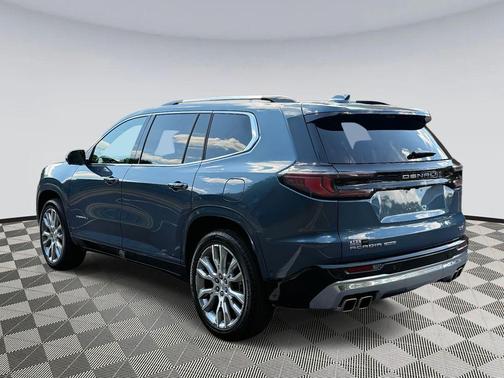 2025 GMC Acadia Denali