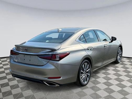 2021 Lexus ES 350 Base