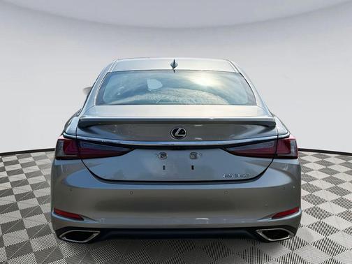2021 Lexus ES 350 Base