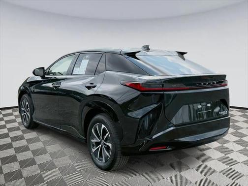 2025 Lexus RZ 450e Premium