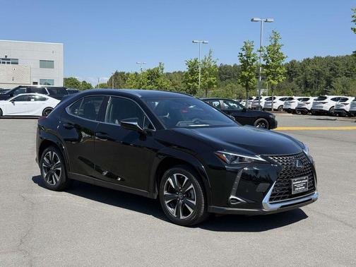 Obsidian 2023 Lexus UX 250h Base