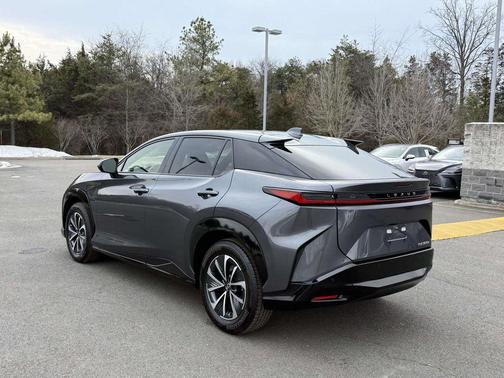 2024 Lexus RZ 300e Premium