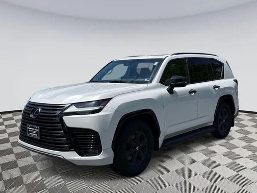 Eminent White Pearl 2025 Lexus LX 700h Overtrail