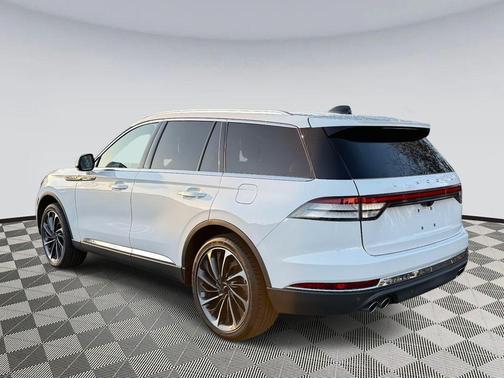 2025 Lincoln Aviator Reserve AWD