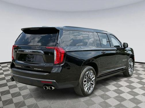 2023 GMC Yukon XL Denali Ultimate