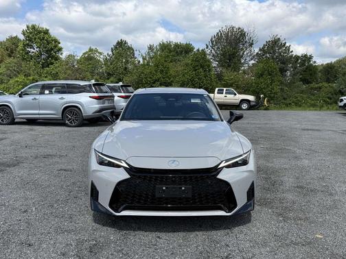 Wind 2026 Lexus IS 350 Base