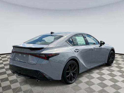 Wind 2026 Lexus IS 350 Base