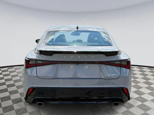 Wind 2026 Lexus IS 350 Base