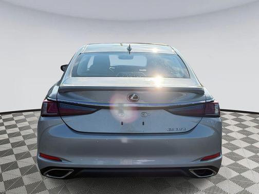 2024 Lexus ES 350 Luxury