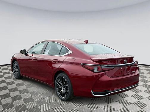 2025 Lexus ES 300h Premium