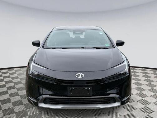 2025 Toyota Prius XLE