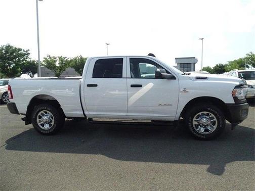 Photo 3 of 25 of 2019 RAM 2500 Tradesman