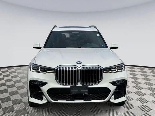 Mineral White Metallic 2020 BMW X7 xDrive40i