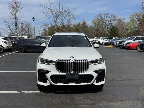 Mineral White Metallic 2020 BMW X7 xDrive40i