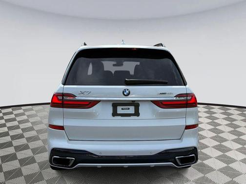 Mineral White Metallic 2020 BMW X7 xDrive40i
