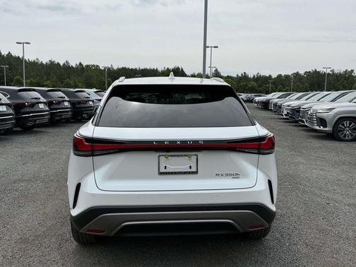 Eminent White Pearl 2026 Lexus RX 350h Luxury