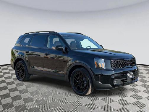 Ebony Black 2025 Kia Telluride SX Prestige X-Line