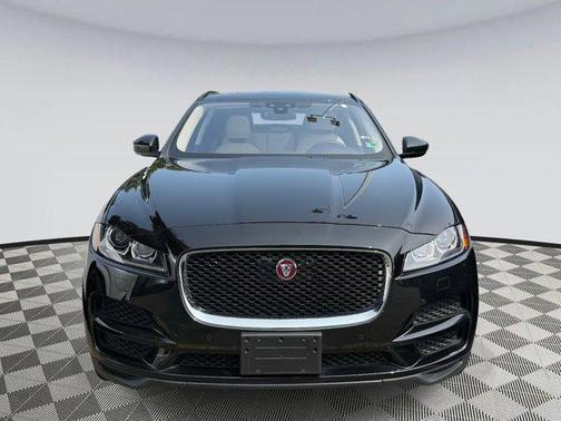 2019 Jaguar F-PACE 25t Premium