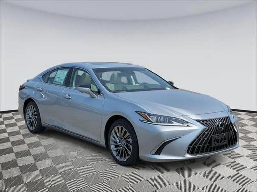 2025 Lexus ES 300h Luxury