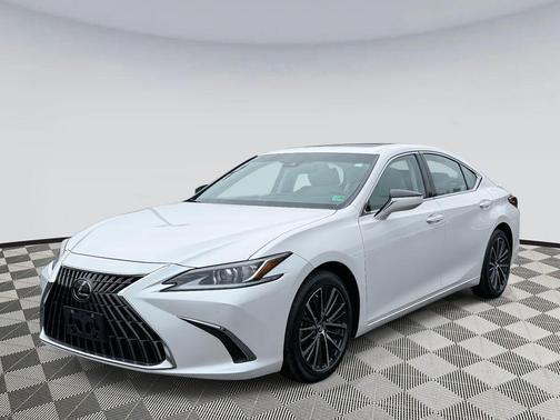 2024 Lexus ES 300h Premium