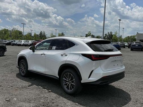 2025 Lexus NX 350h Premium