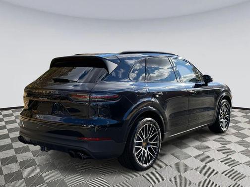 2021 Porsche Cayenne Cayenne