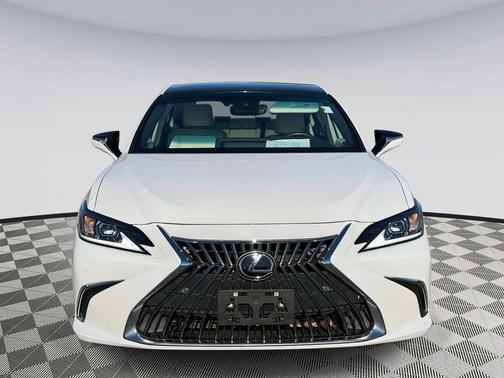 2022 Lexus ES 350 Base