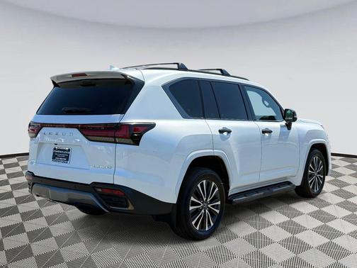 Eminent White Pearl 2023 Lexus LX 600 Premium