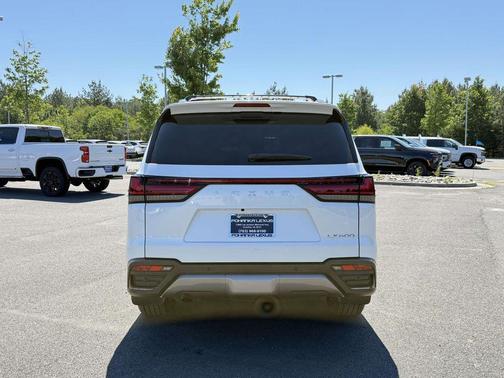 Eminent White Pearl 2023 Lexus LX 600 Premium