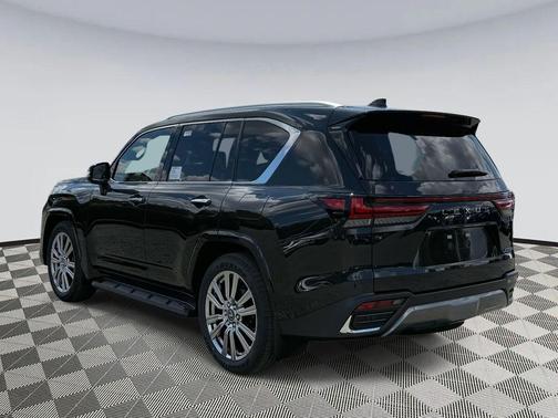 2025 Lexus LX 700h Ultra Luxury