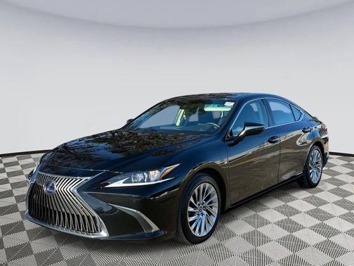 2020 Lexus ES 300h Luxury