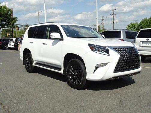 Photo 2 of 27 of 2020 Lexus GX 460 Base
